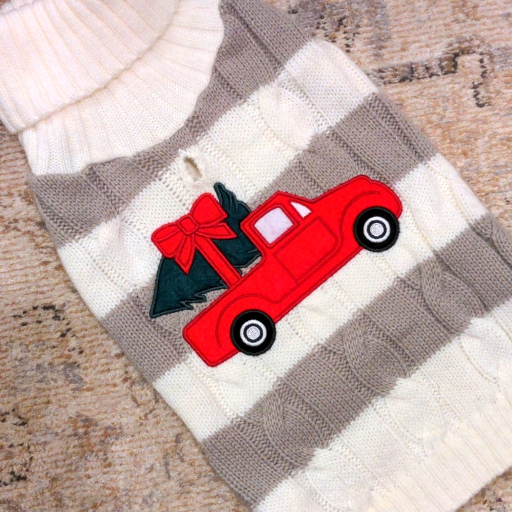 Dog cable knit holiday sweater - Picture 2 of 13